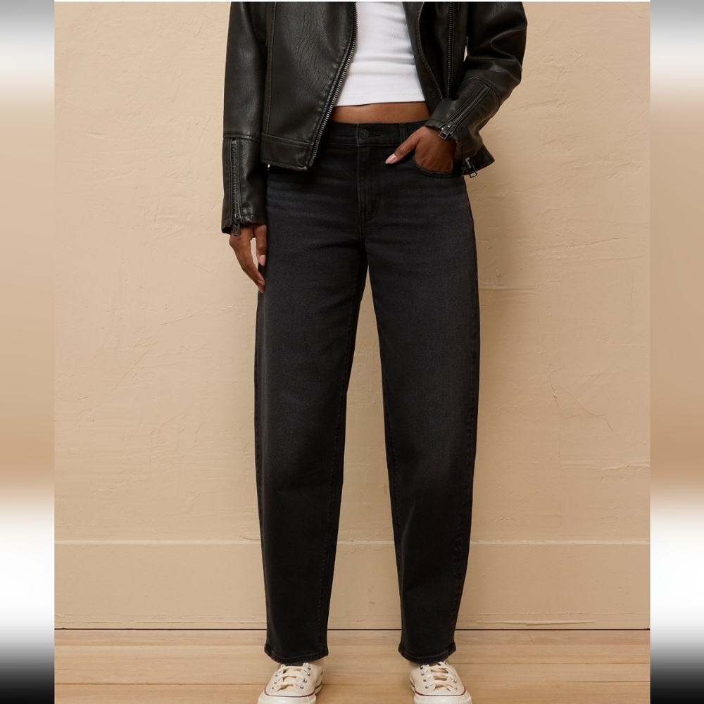 American Eagle Strech Barrel Jeans